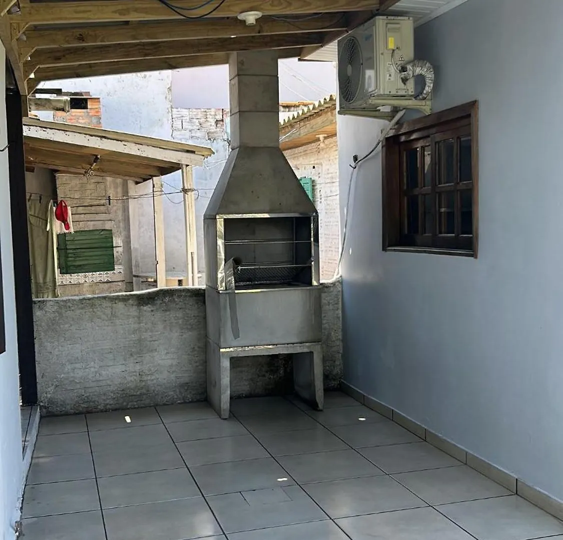 Villa Casa Nos Fundos A 50 Metros Do Mar! Balneario Gaivota Brasilien